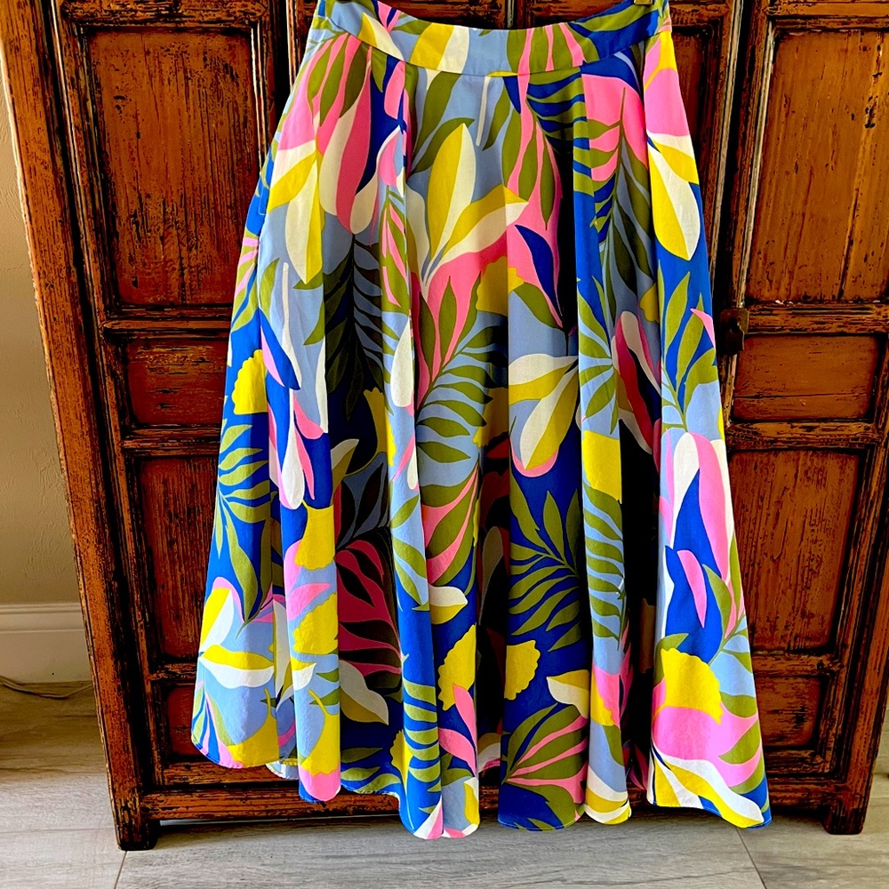 Boden full skirt. Absolutely loved it but need to size up!